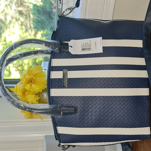 ⚓ Nautica Stay A Float Embossed Satchel Brand New, with tags! - Picture 10 of 11